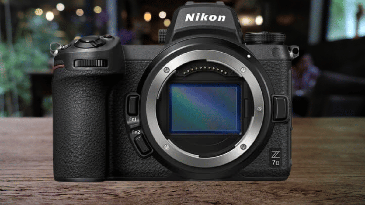 Read more about the article Nikon Z7 II: The Best Full-Frame Mirrorless Camera for Professionals in 2025