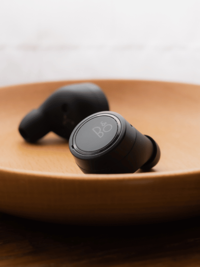 Read more about the article Top 5 Best Earbuds for Small Ears: Comfort, Fit, and Amazing Sound Quality